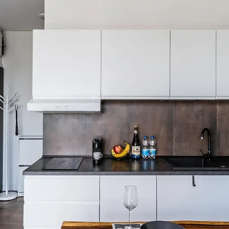 Апартаменты Z Tarasem I Miejscem Postojowym Вроцлав