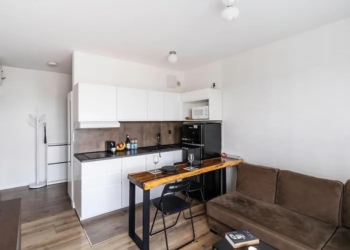 Z Tarasem I Miejscem Postojowym *