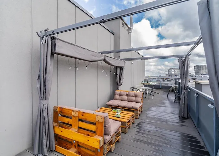 Z Tarasem I Miejscem Postojowym 弗罗茨瓦夫